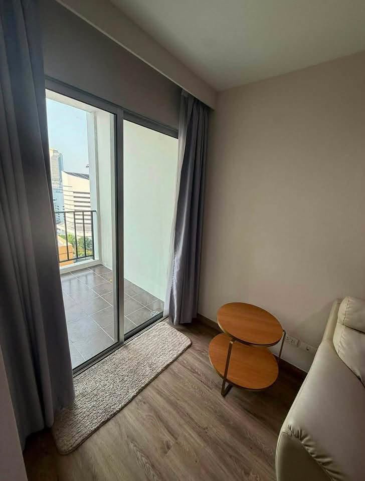 Bell Grand Rama 9 1-Bedroom Condo near MRT Rama 9