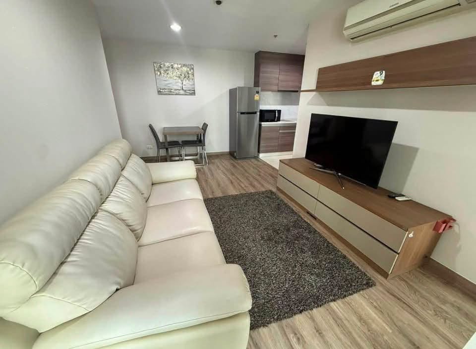 Bell Grand Rama 9 1-Bedroom Condo near MRT Rama 9