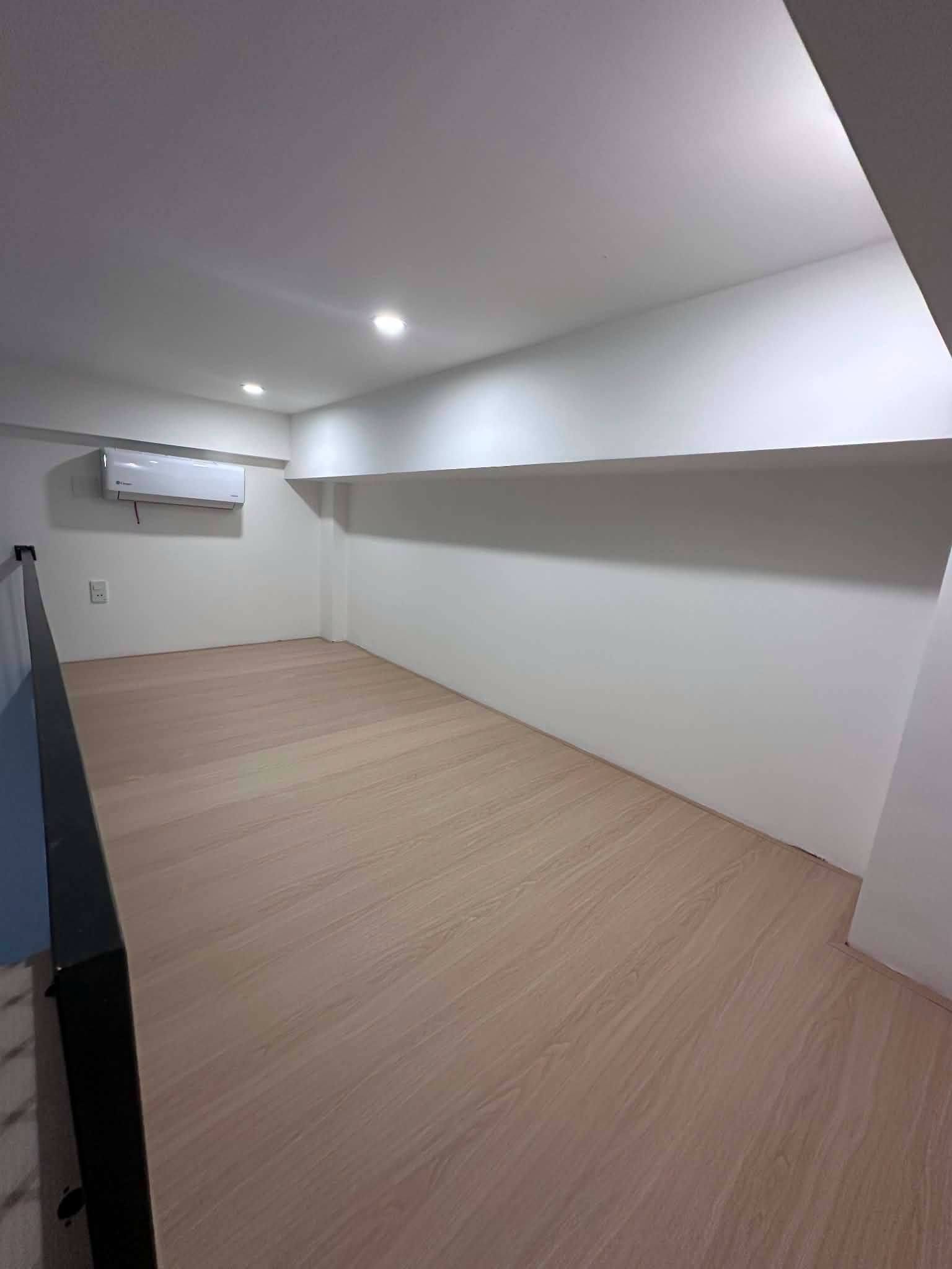 A-N-T Fully Furnished Balcony Room in Bau Va, Hue