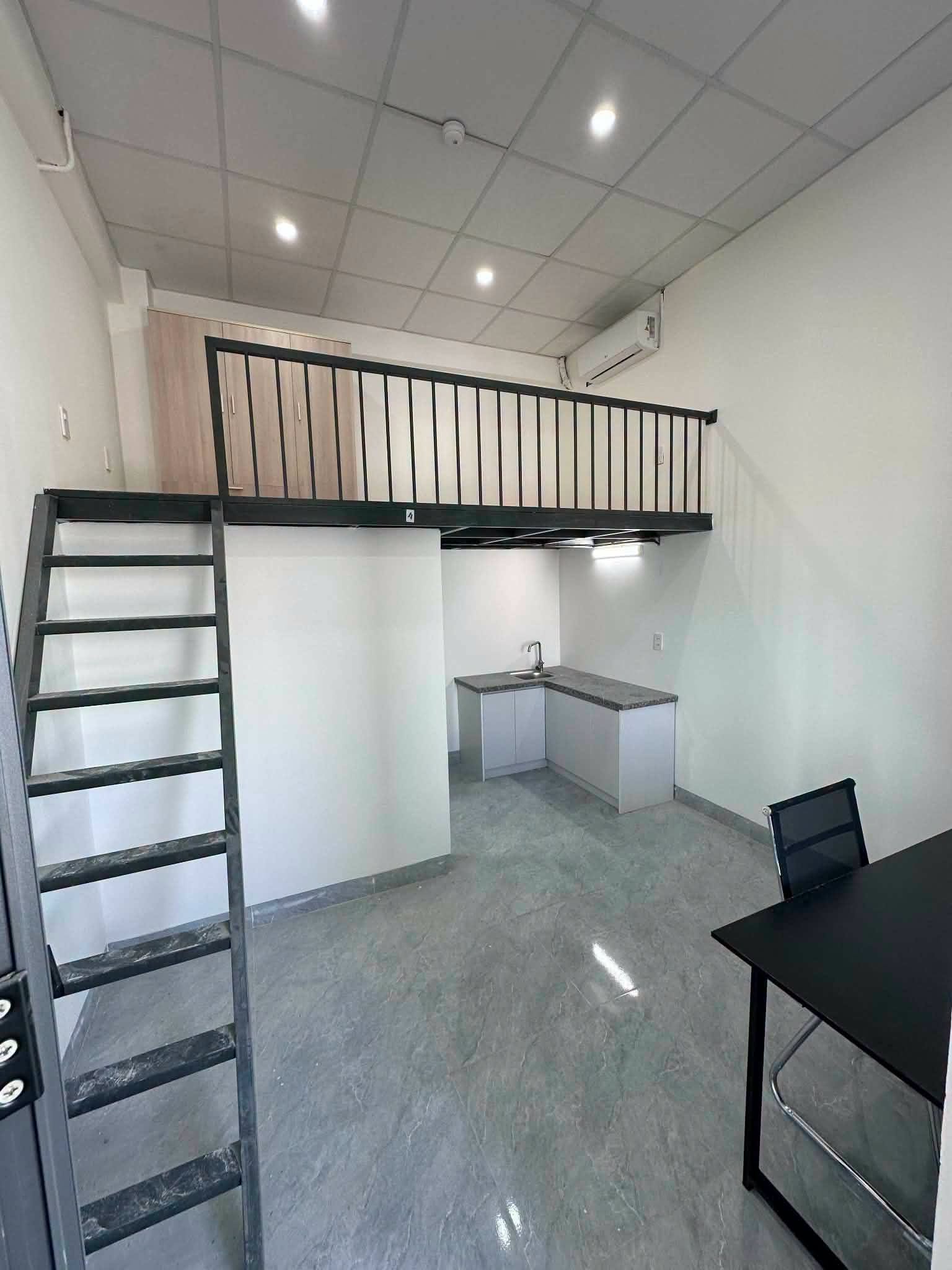 A-N-T Fully Furnished Balcony Room in Bau Va, Hue