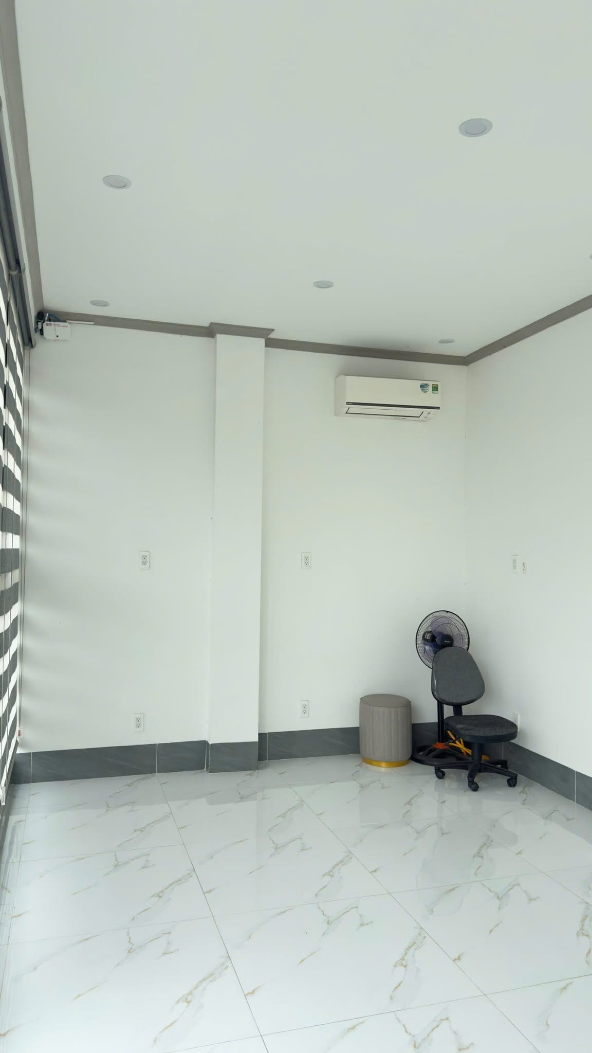 Fully Equipped 4-Storey Shophouse for Rent at Dai Phu Gia Urban Area