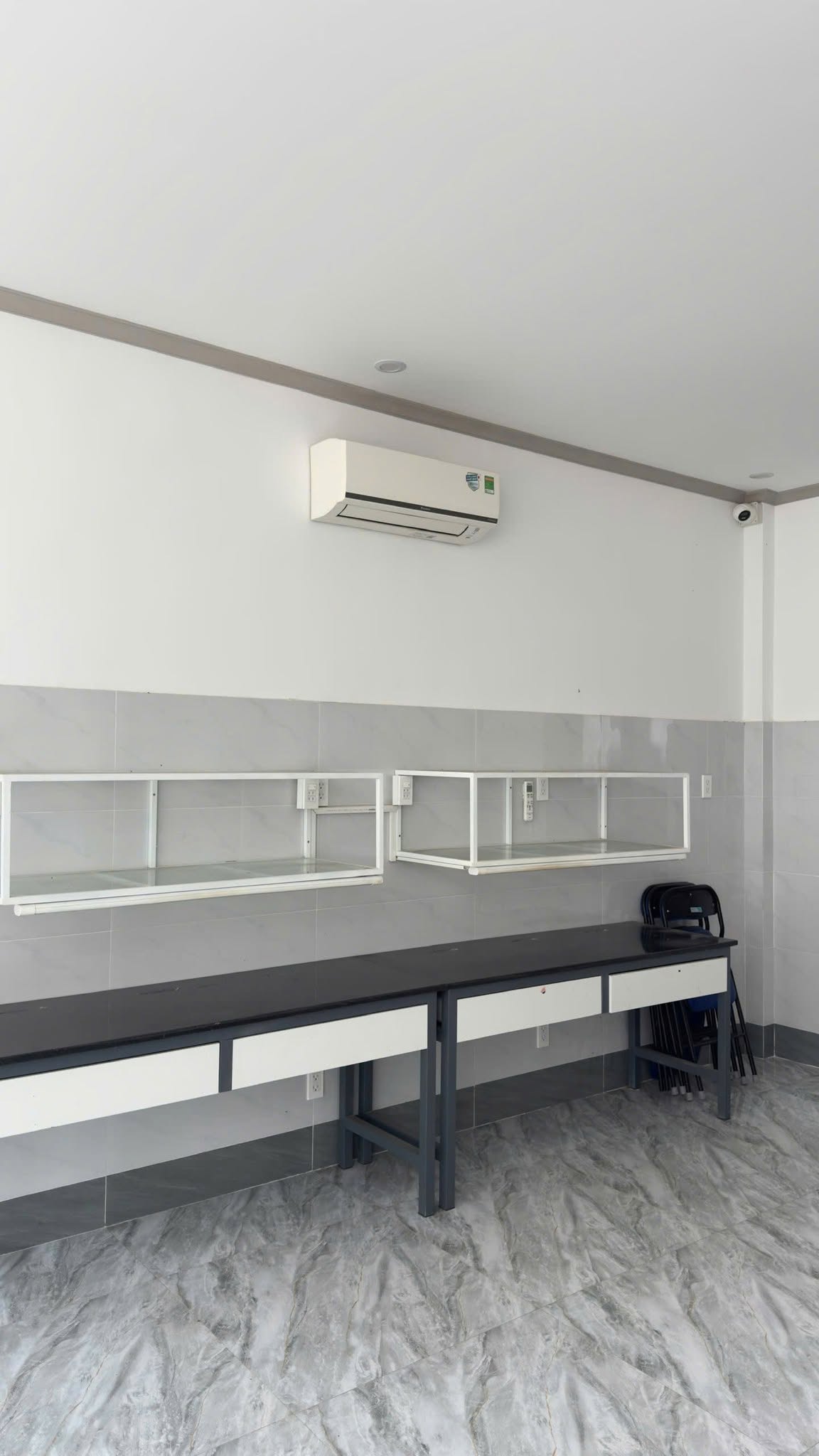 Fully Equipped 4-Storey Shophouse for Rent at Dai Phu Gia Urban Area