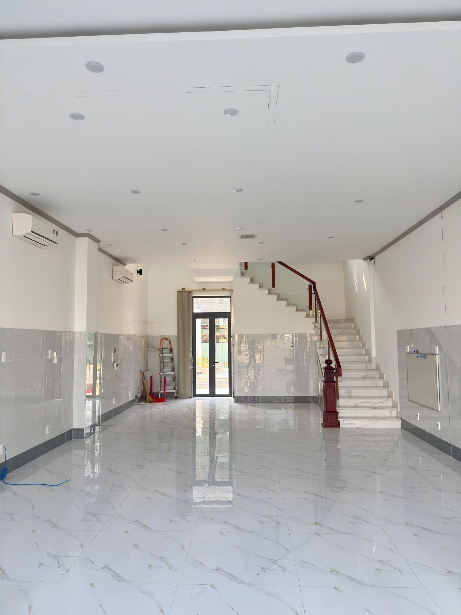 Fully Equipped 4-Storey Shophouse for Rent at Dai Phu Gia Urban Area