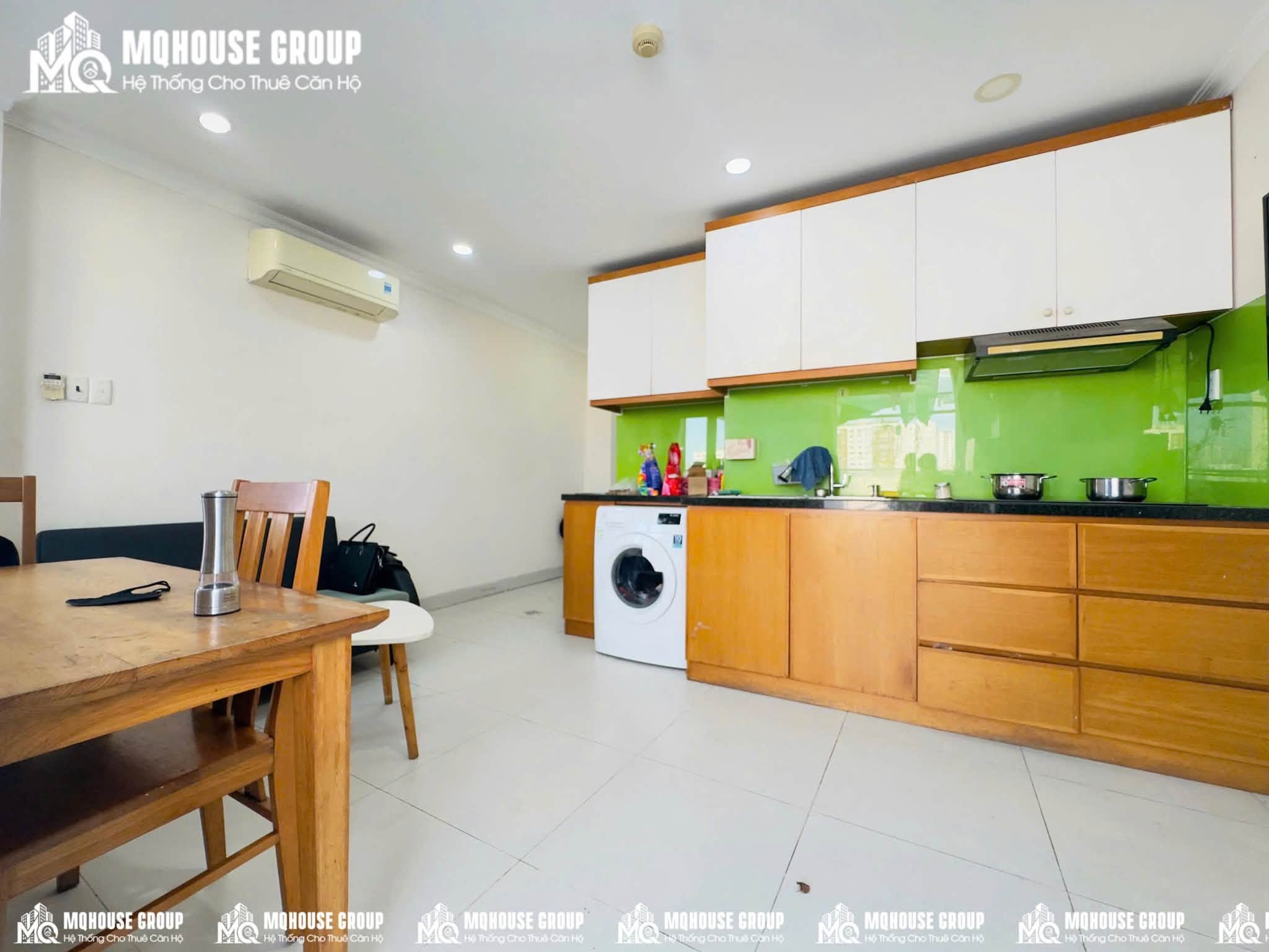 Fully Furnished Garden Penthouse near Ba Chieu Market and Cau Bong