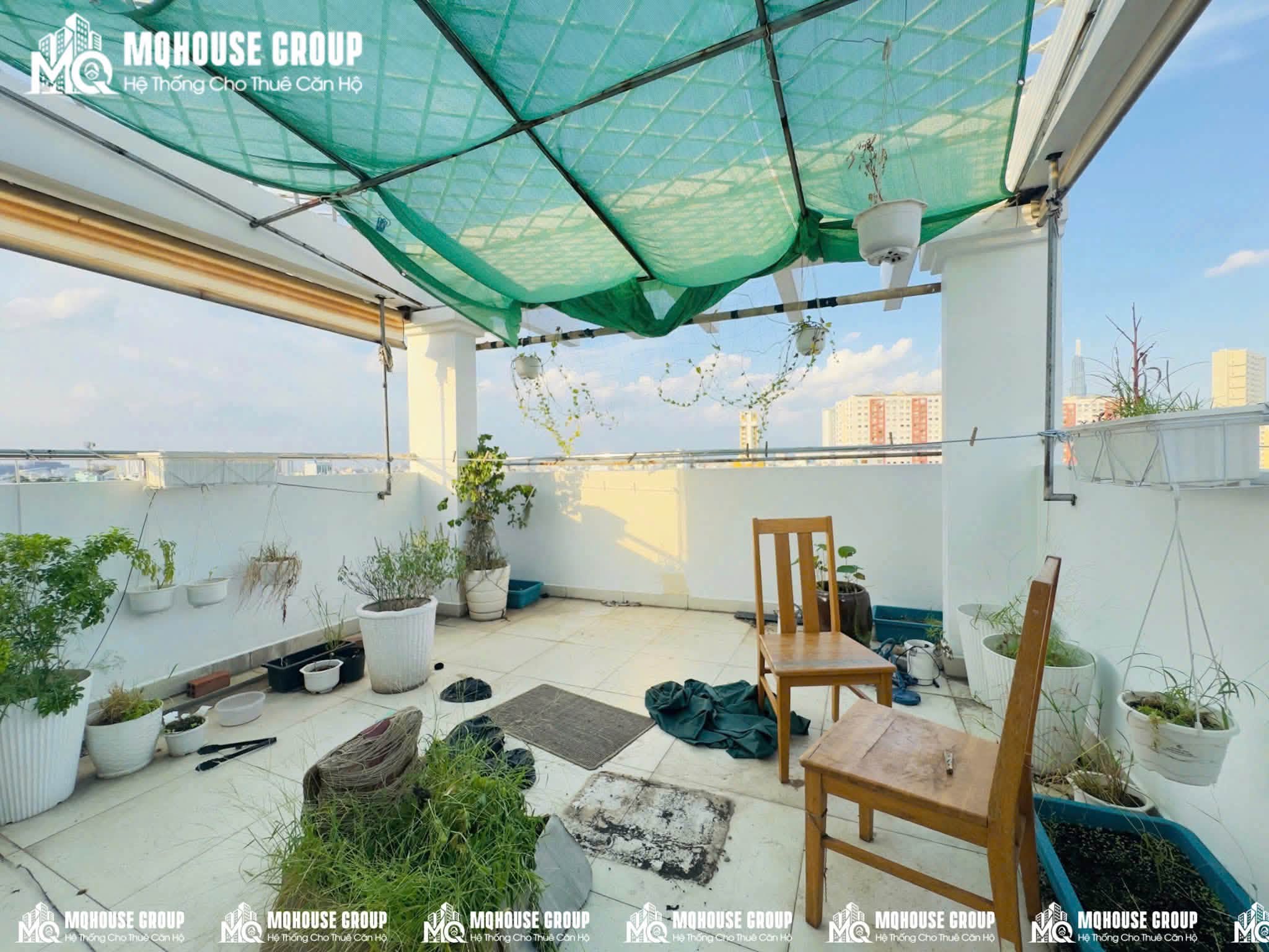 Fully Furnished Garden Penthouse near Ba Chieu Market and Cau Bong