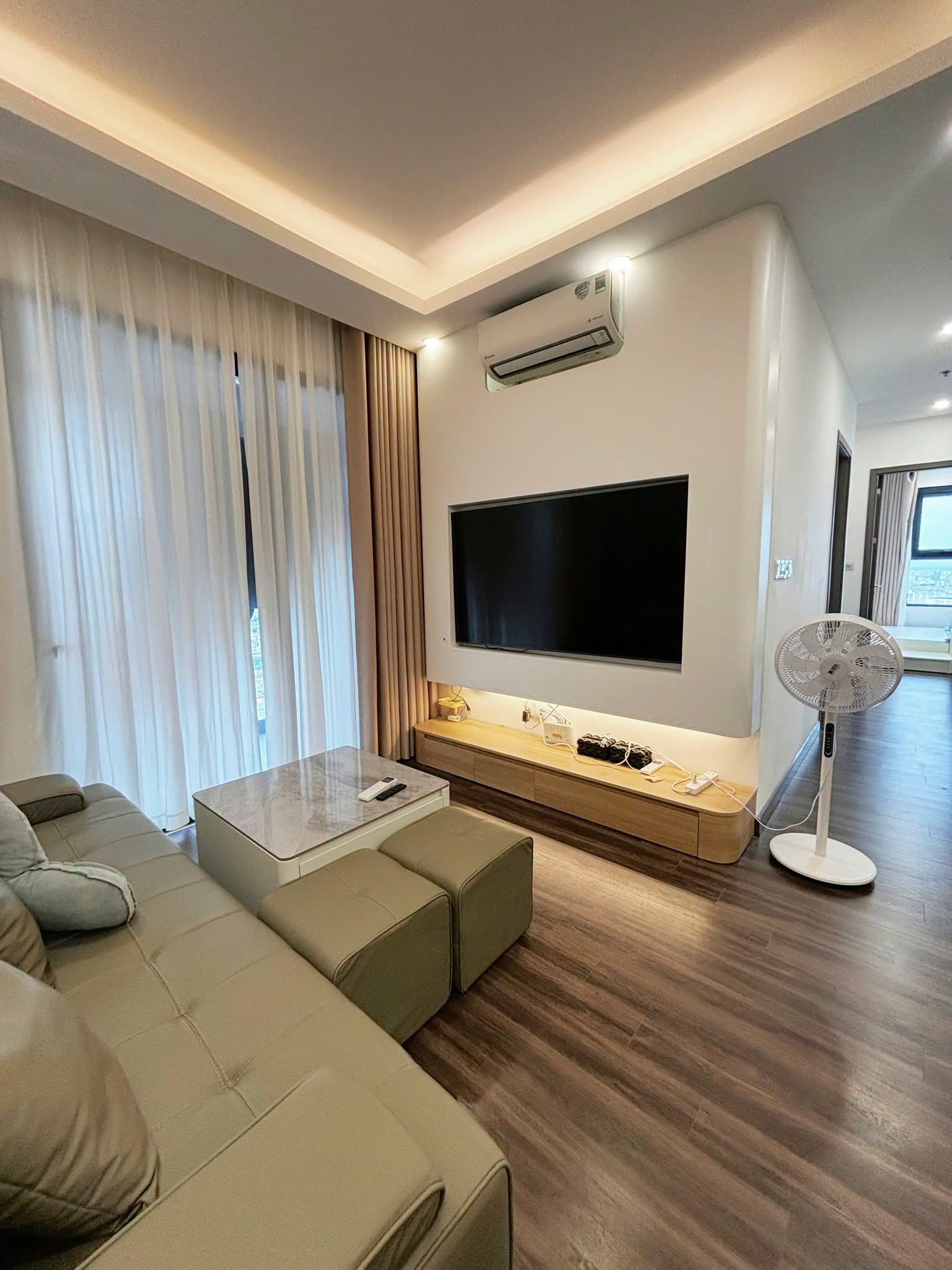 Luxury Fully Furnished 3-Bedroom Apartment at Hoang Huy Commerce