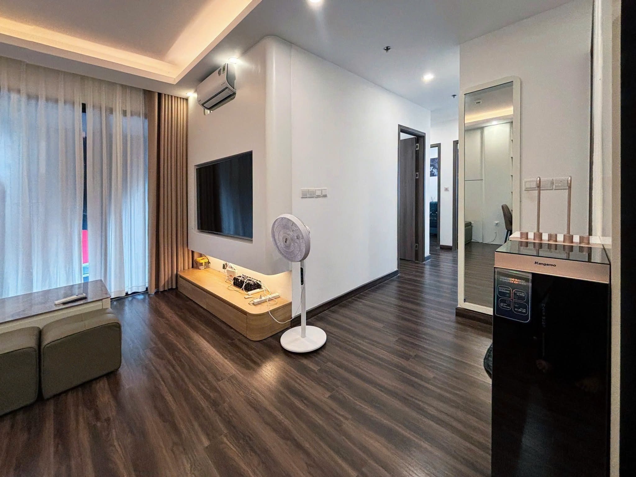 Luxury Fully Furnished 3-Bedroom Apartment at Hoang Huy Commerce