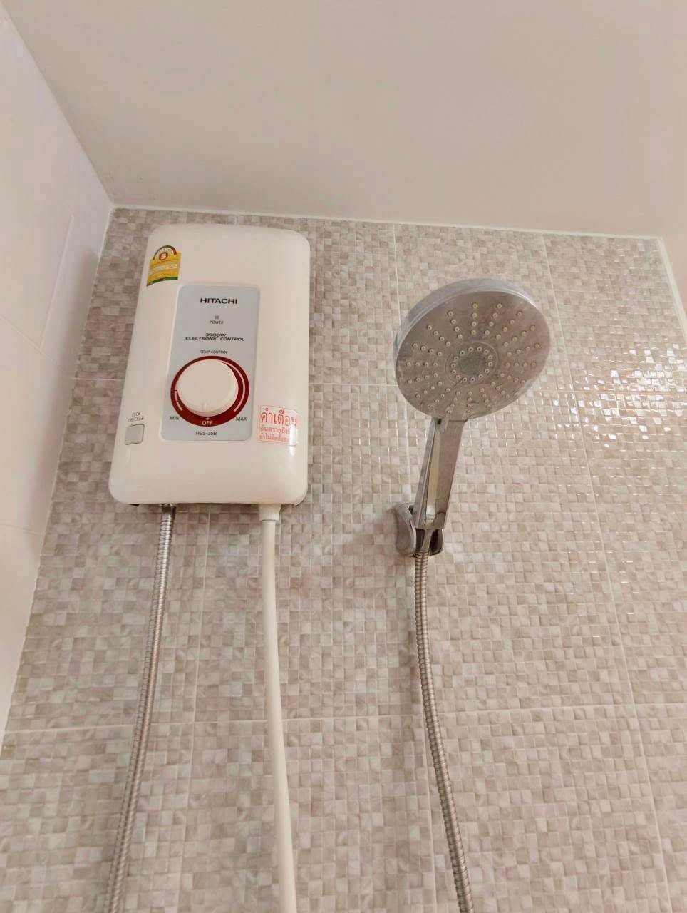 Fully Furnished 1-Bedroom Condo near MRT Purple Line and Central WestGate
