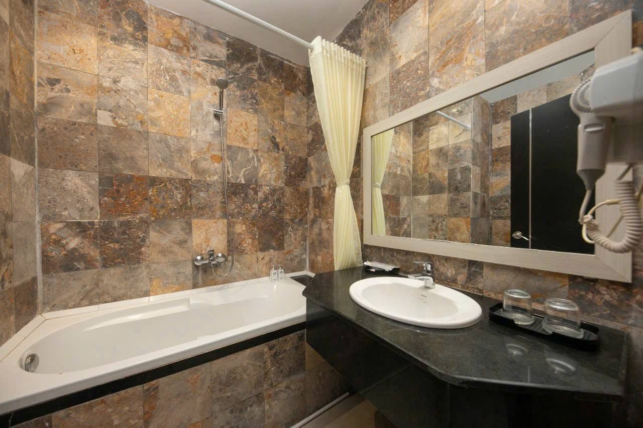 Fully Furnished 1-Bedroom Apartment on Tran Hung Dao Street