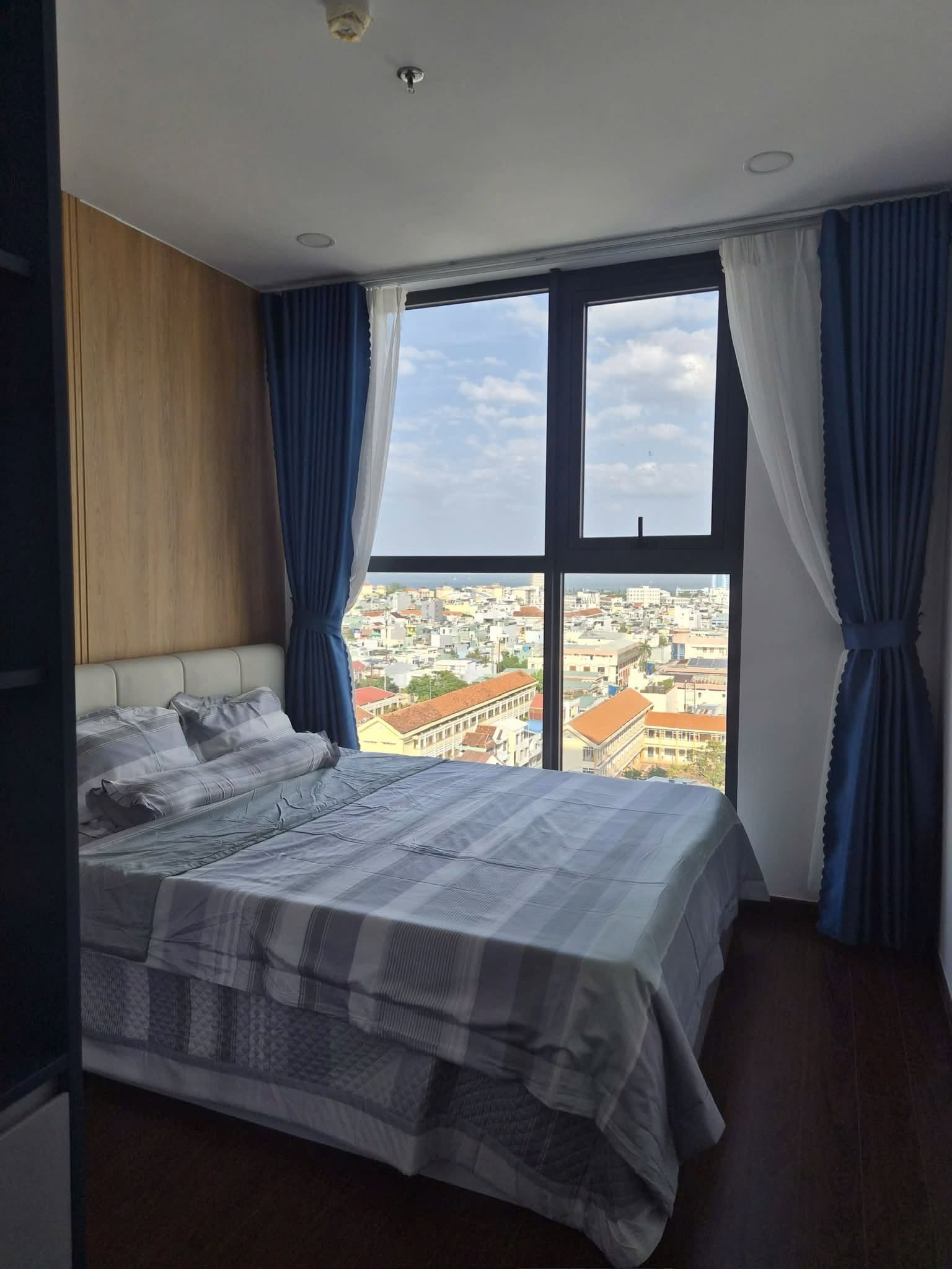 Fully Furnished 3-Bedroom Apartment at Phu Tai Central Life