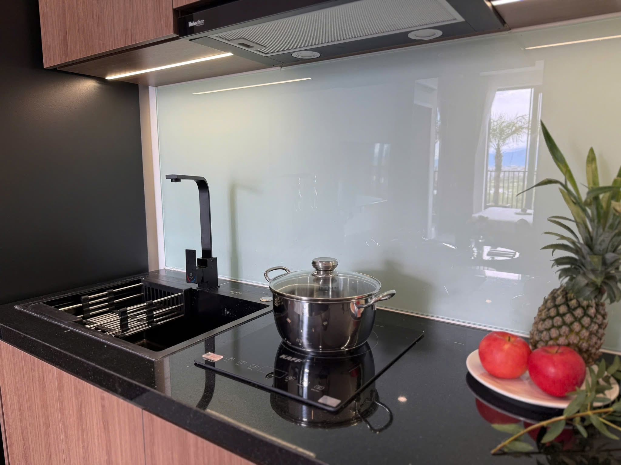 1-Bedroom Apartment with Pool and Gym on Tran Van Dan Street
