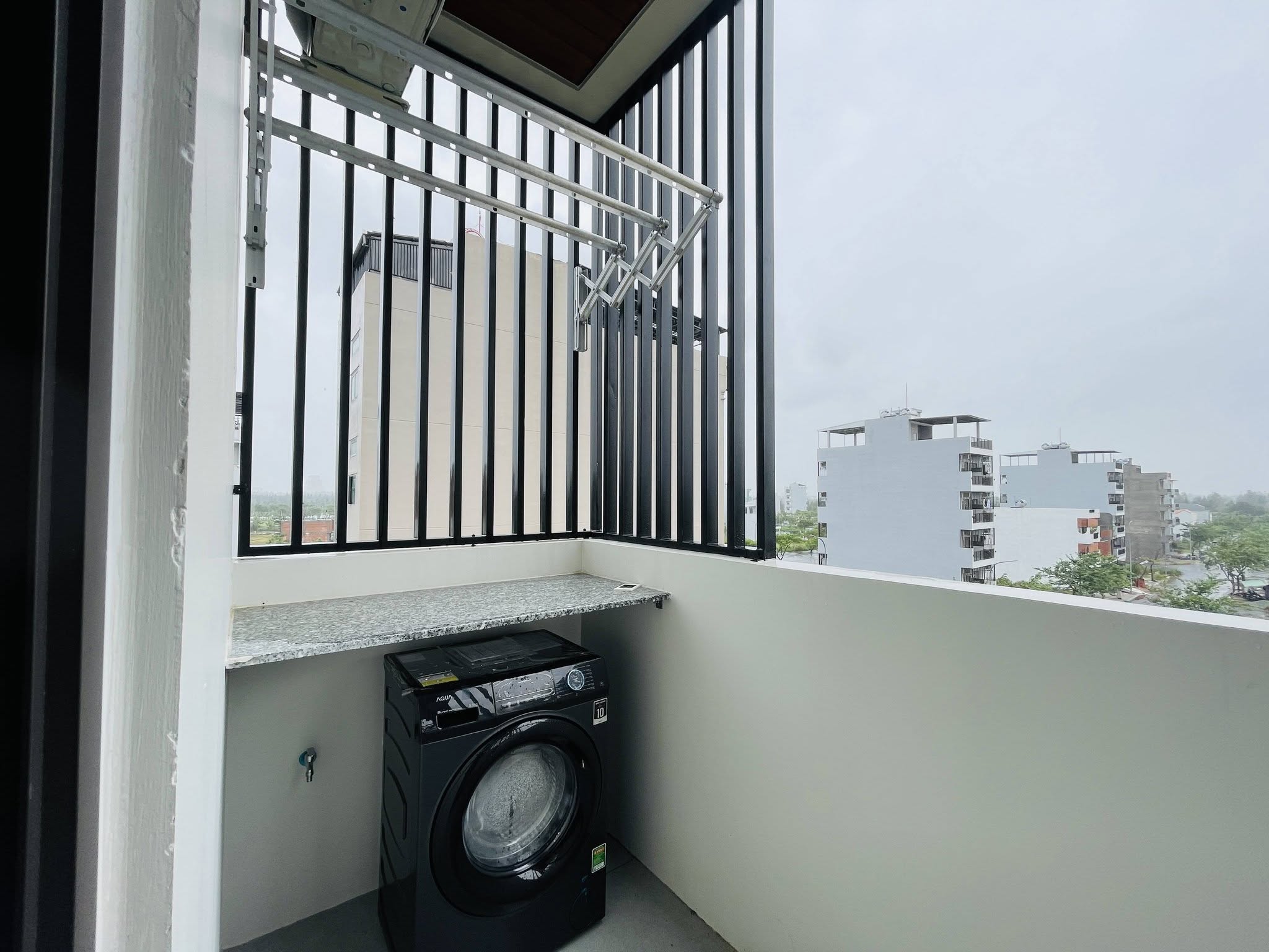 Fully Furnished Apartment with Private Washing Machine in FPT City