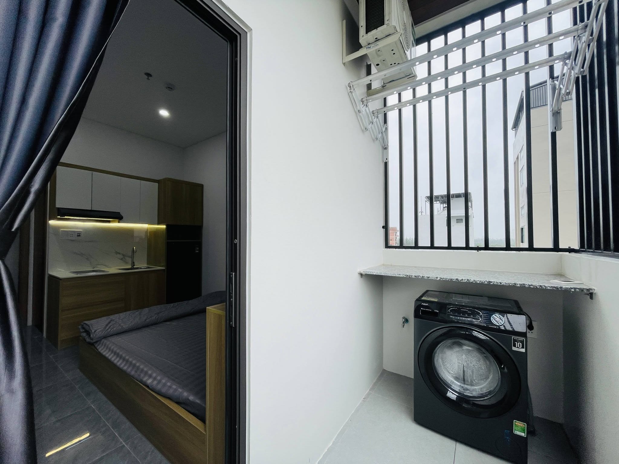 Fully Furnished Apartment with Private Washing Machine in FPT City