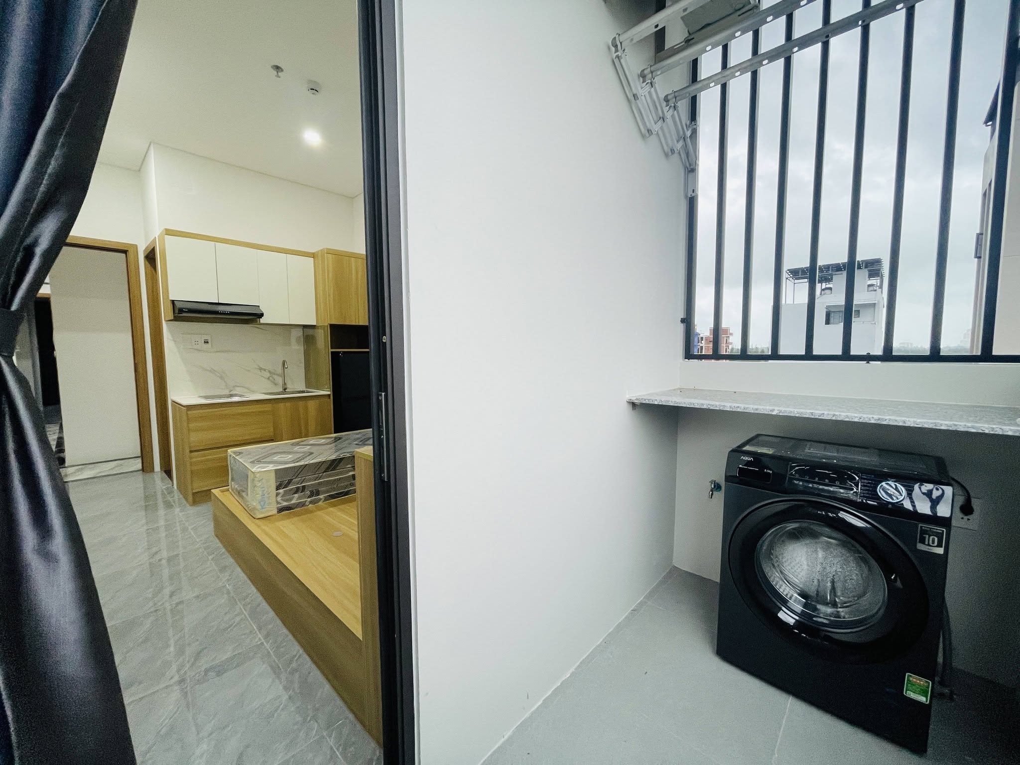 Fully Furnished Apartment with Private Washing Machine in FPT City