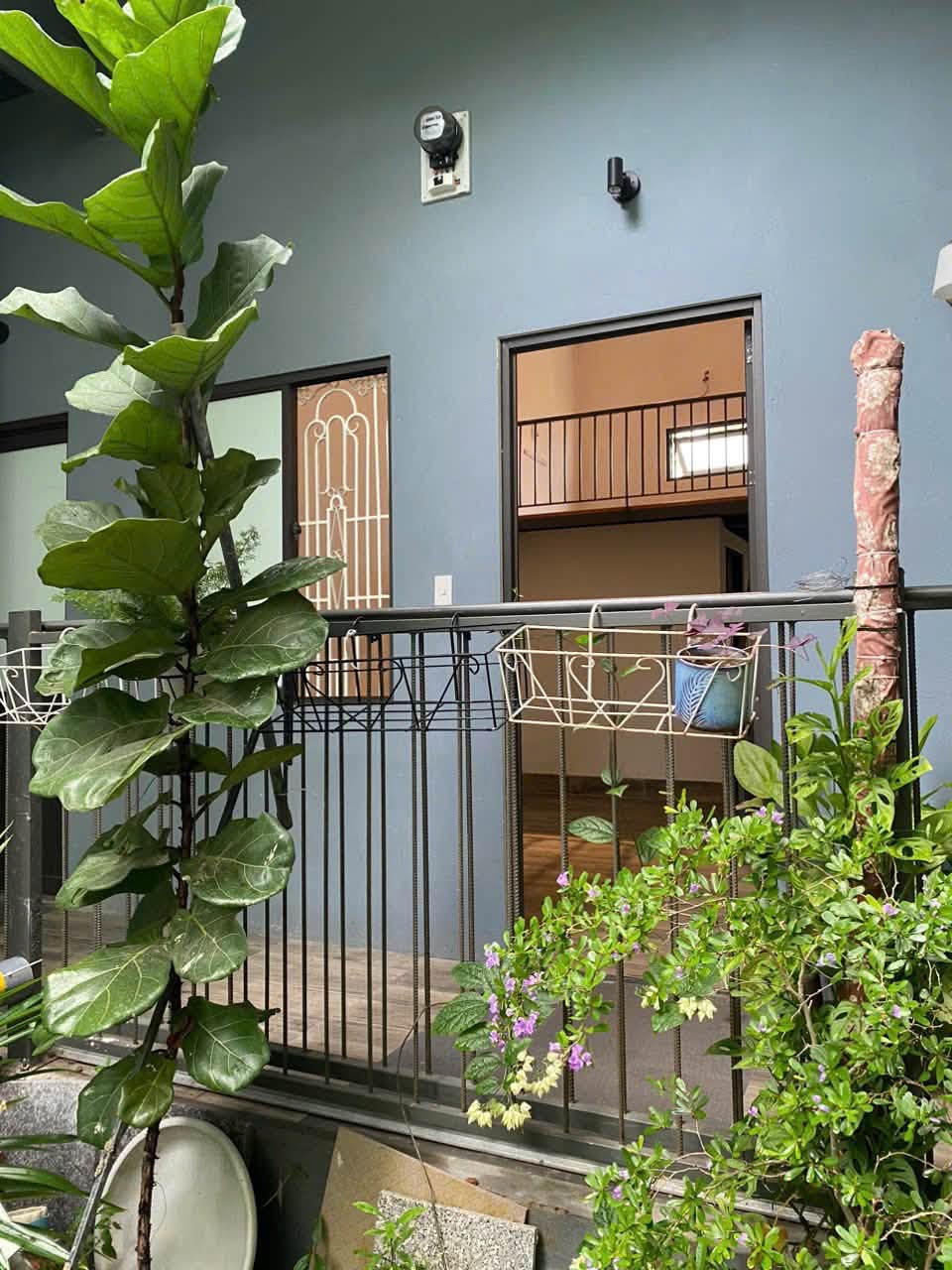 Affordable Studio Room with Mezzanine on Khuc Thua Du Street