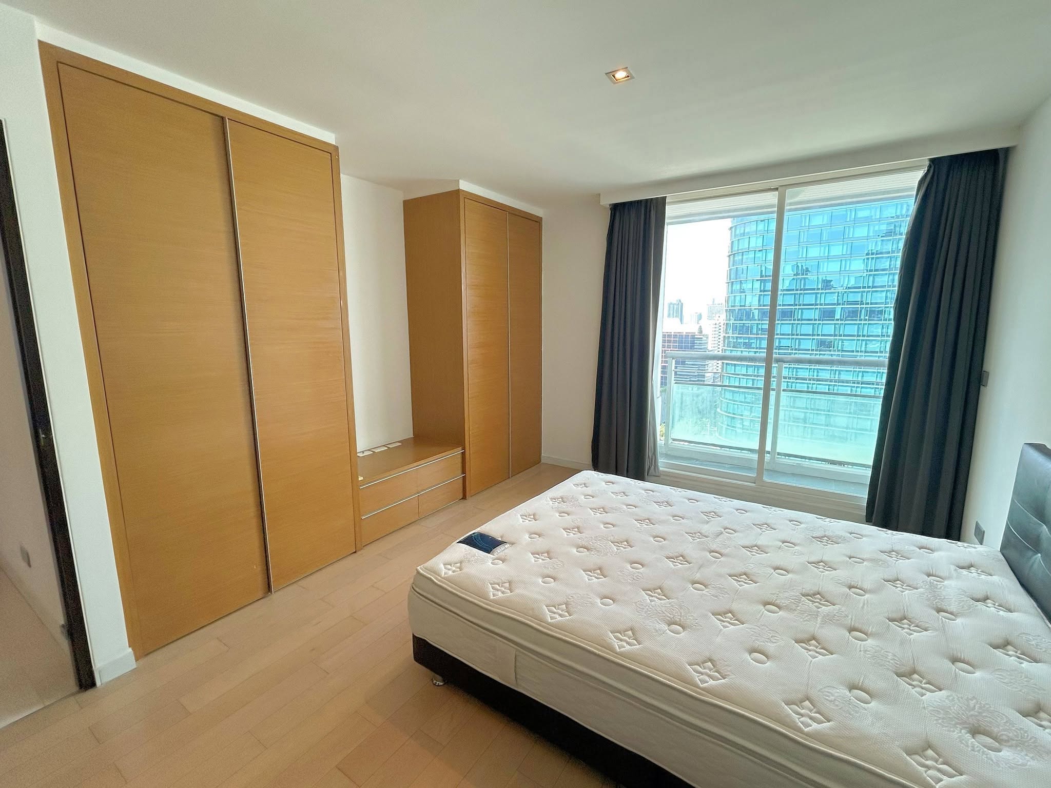Luxury Fully Furnished 3-Bedroom Apartment at Eight Thonglor Residences