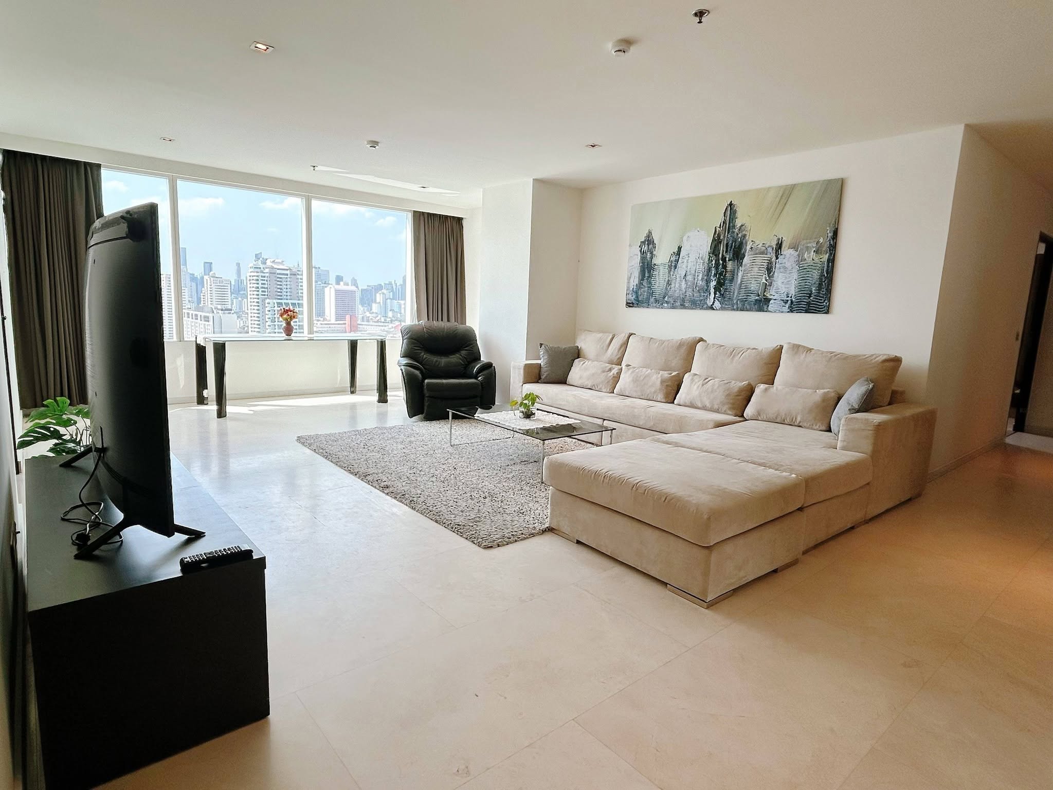 Luxury Fully Furnished 3-Bedroom Apartment at Eight Thonglor Residences