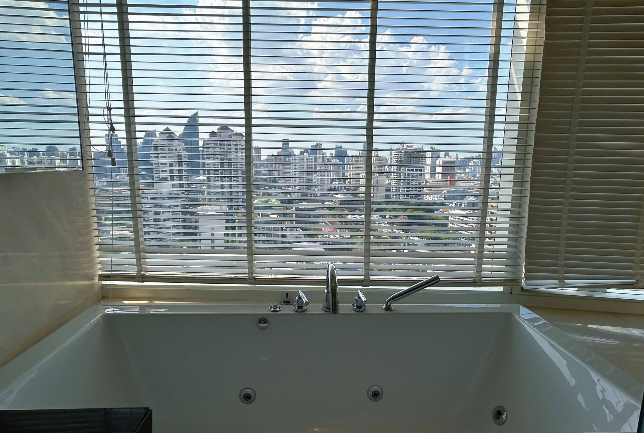 Luxury Fully Furnished 3-Bedroom Apartment at Eight Thonglor Residences