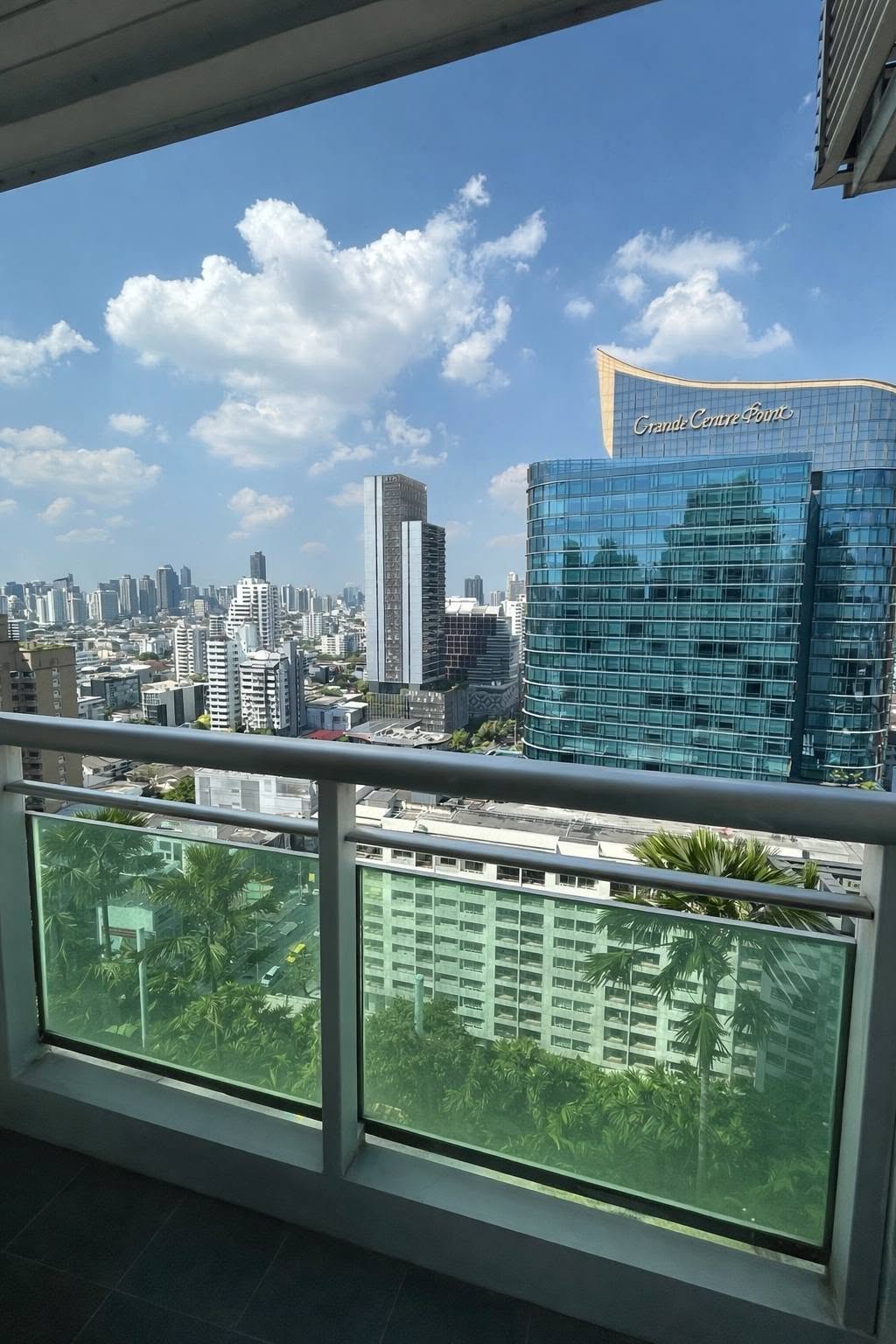 Luxury Fully Furnished 3-Bedroom Apartment at Eight Thonglor Residences