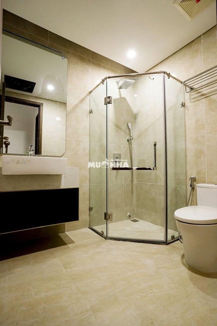 Fully Furnished 2-Bedroom Plus Apartment at Hoang Huy Commerce
