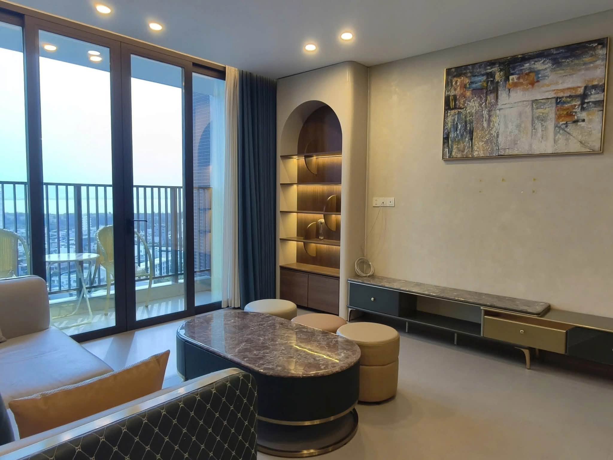 Fully Furnished 2-Bedroom Corner Apartment with Han River View at SAM Towers