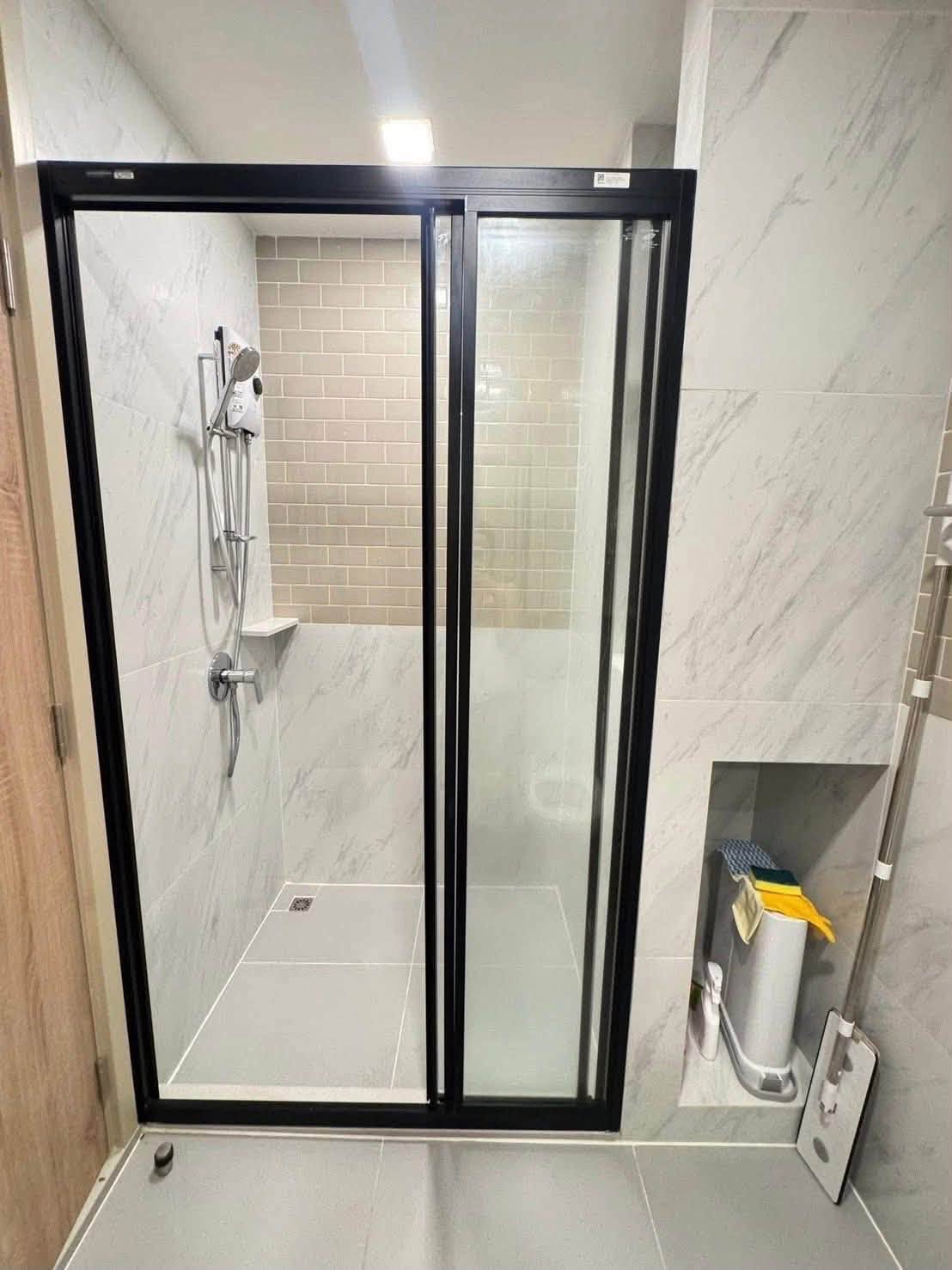 High-Floor 1-Bedroom Condo near BTS Phaya Thai at XT Phayathai