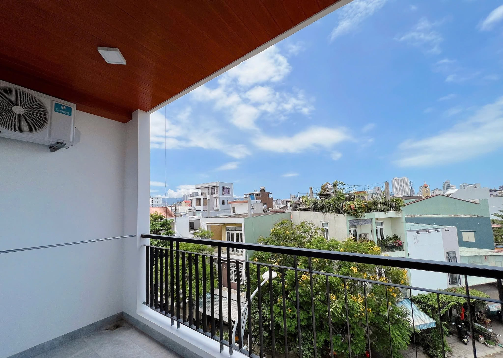 Fully Furnished Studio Apartment on Phan Huy Chú Street