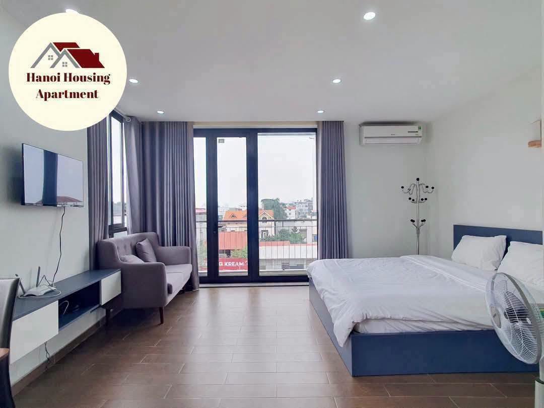 Modern Fully Furnished Studio with Private City-View Balcony in Tay Ho