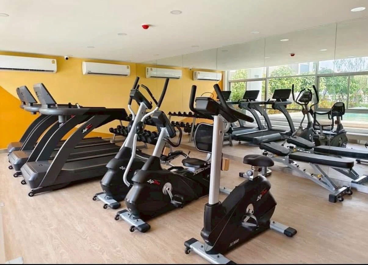 Fully Furnished 1-Bedroom Condo near MRT Si Dan at Sena Kith Srinakarin–Sridan