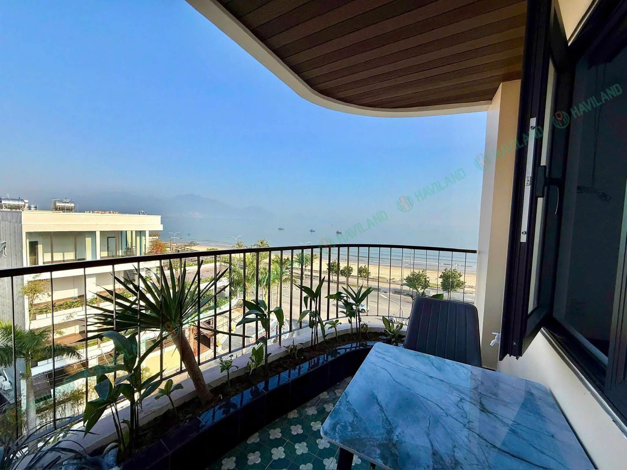 Fully Furnished 1-Bedroom Apartment near Nguyễn Tất Thành Beach – Unit 201