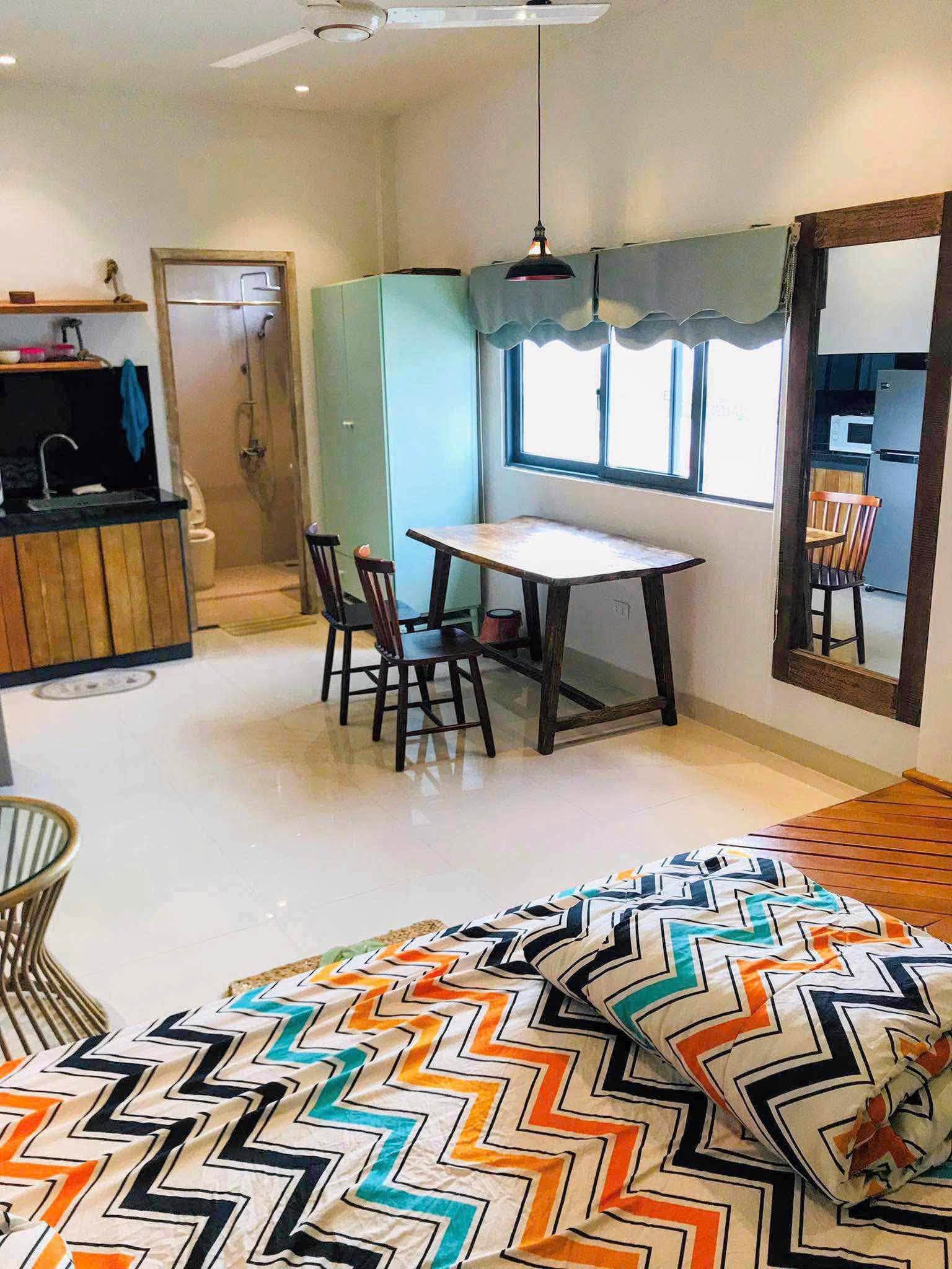 New Studio Apartment with Spacious Balcony near the Beach at Lamay Apartment