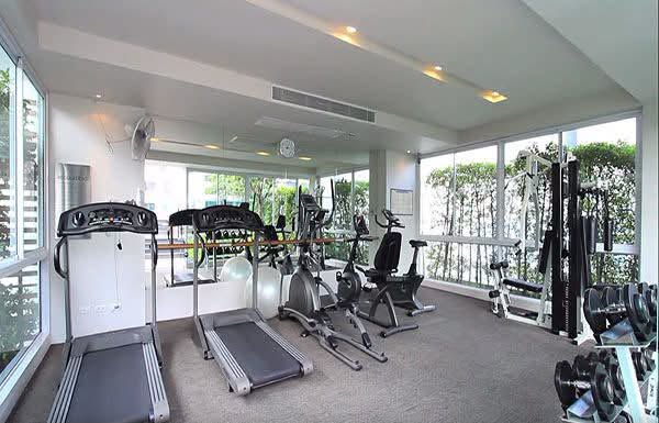 Fully Furnished 3-Bedroom Corner Unit with Garden View near BTS Nana
