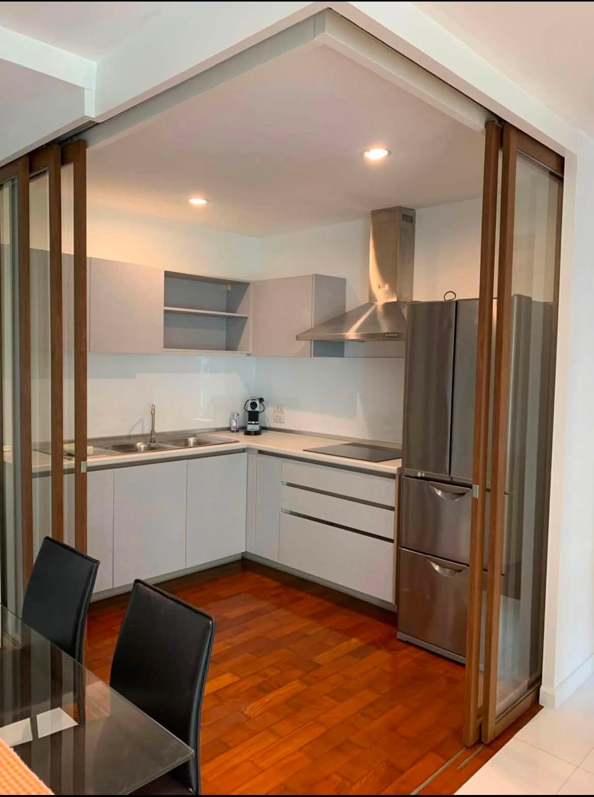 Fully Furnished 3-Bedroom Corner Unit with Garden View near BTS Nana