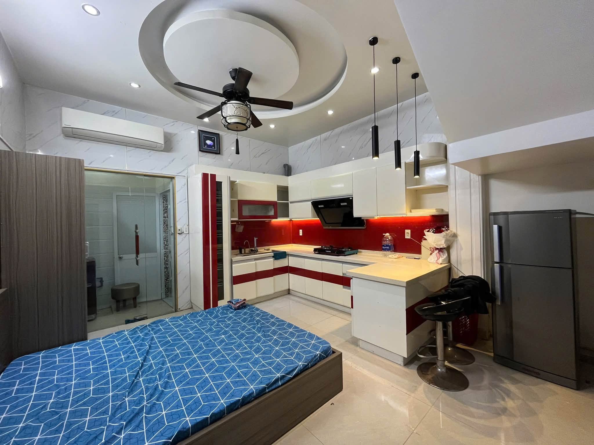 Furnished Room with Car Parking on Văn Cao