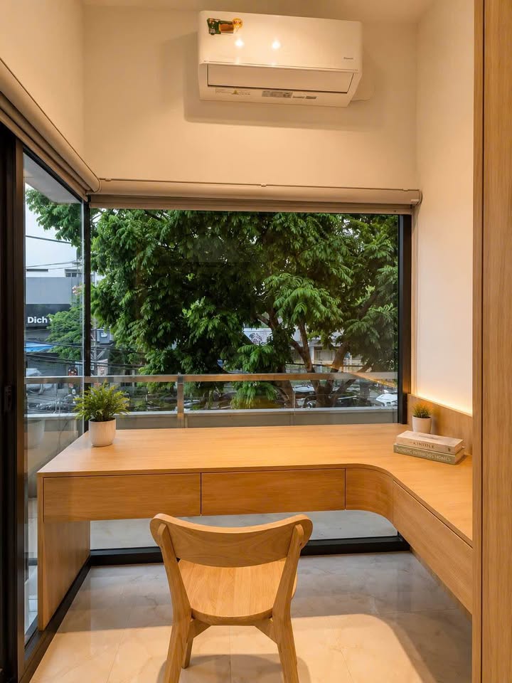 Modern Pet-Friendly 1-Bedroom Apartment on Phan Đăng Lưu Street