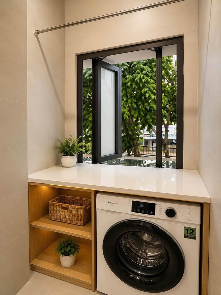 Modern Pet-Friendly 1-Bedroom Apartment on Phan Đăng Lưu Street