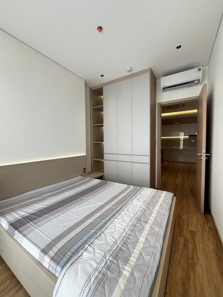 Sun Ponte 2-Bedroom Corner Apartment for Rent