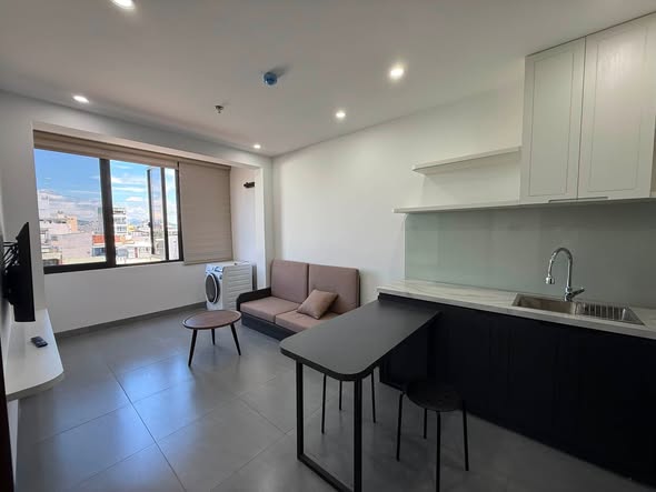 Fully Furnished 1-Bedroom Apartment near Helio Center and Da Nang Universities