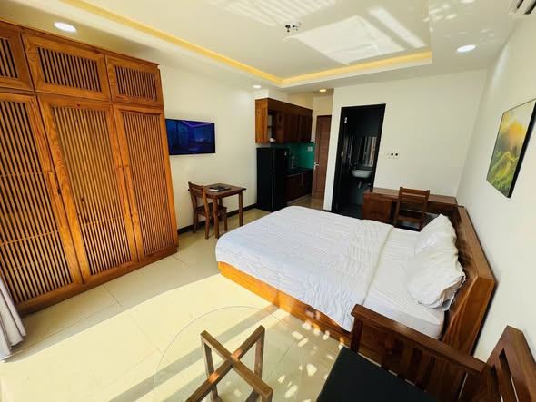Studio on Ha Dac Street, Da Nang near My Khe Beach