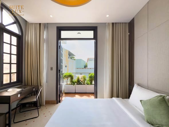 Spacious 2-Bedroom Apartment on Mai Lao Bang Street