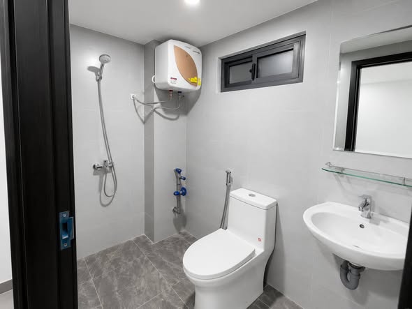 New loft with private kitchen near FPT University