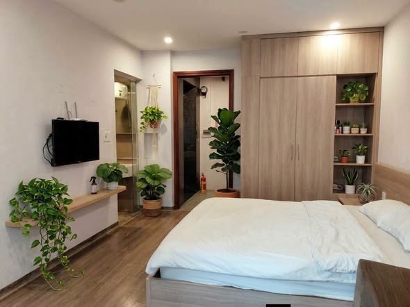 Fully Furnished Studio by West Lake in Tay Ho