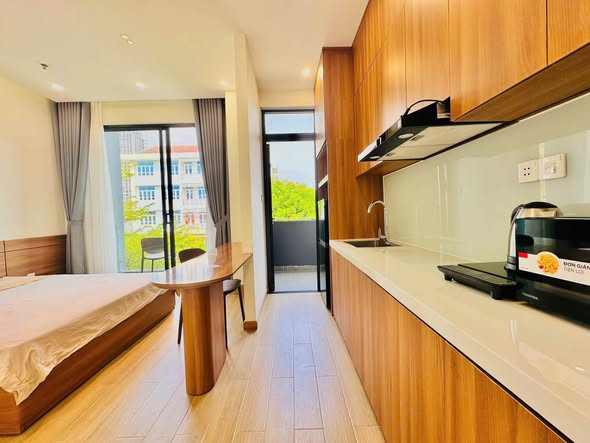 Apartment with Balcony near Dragon Bridge in Dong Giang
