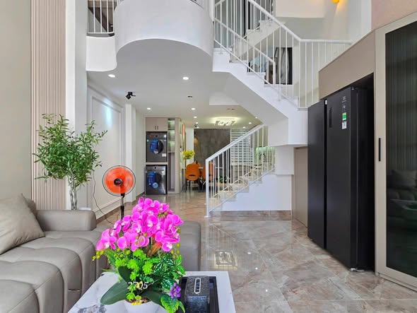 New Fully Furnished 3-Bedroom House on Tran Cao Van, Thanh Khe