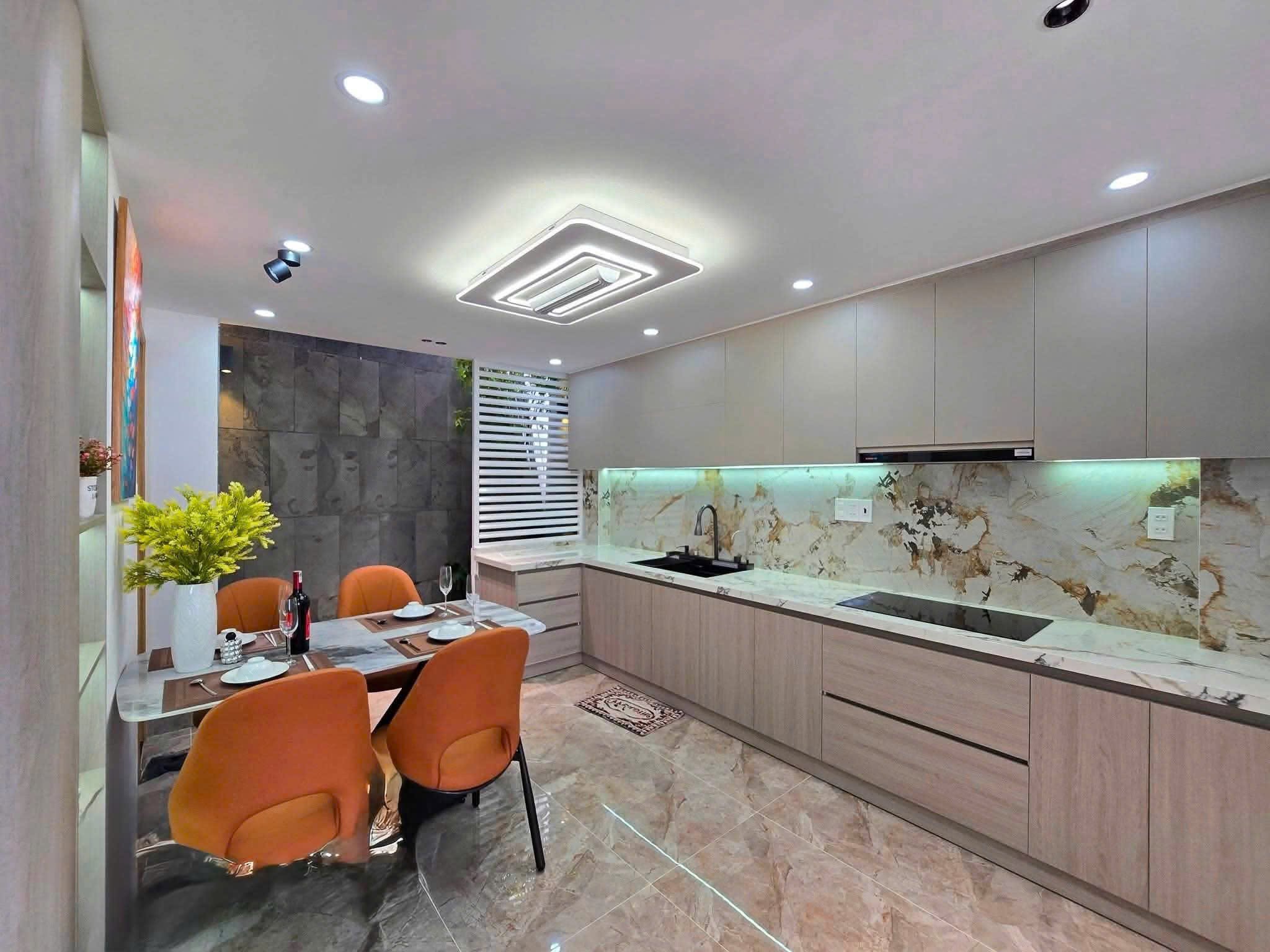 New Fully Furnished 3-Bedroom House on Tran Cao Van, Thanh Khe