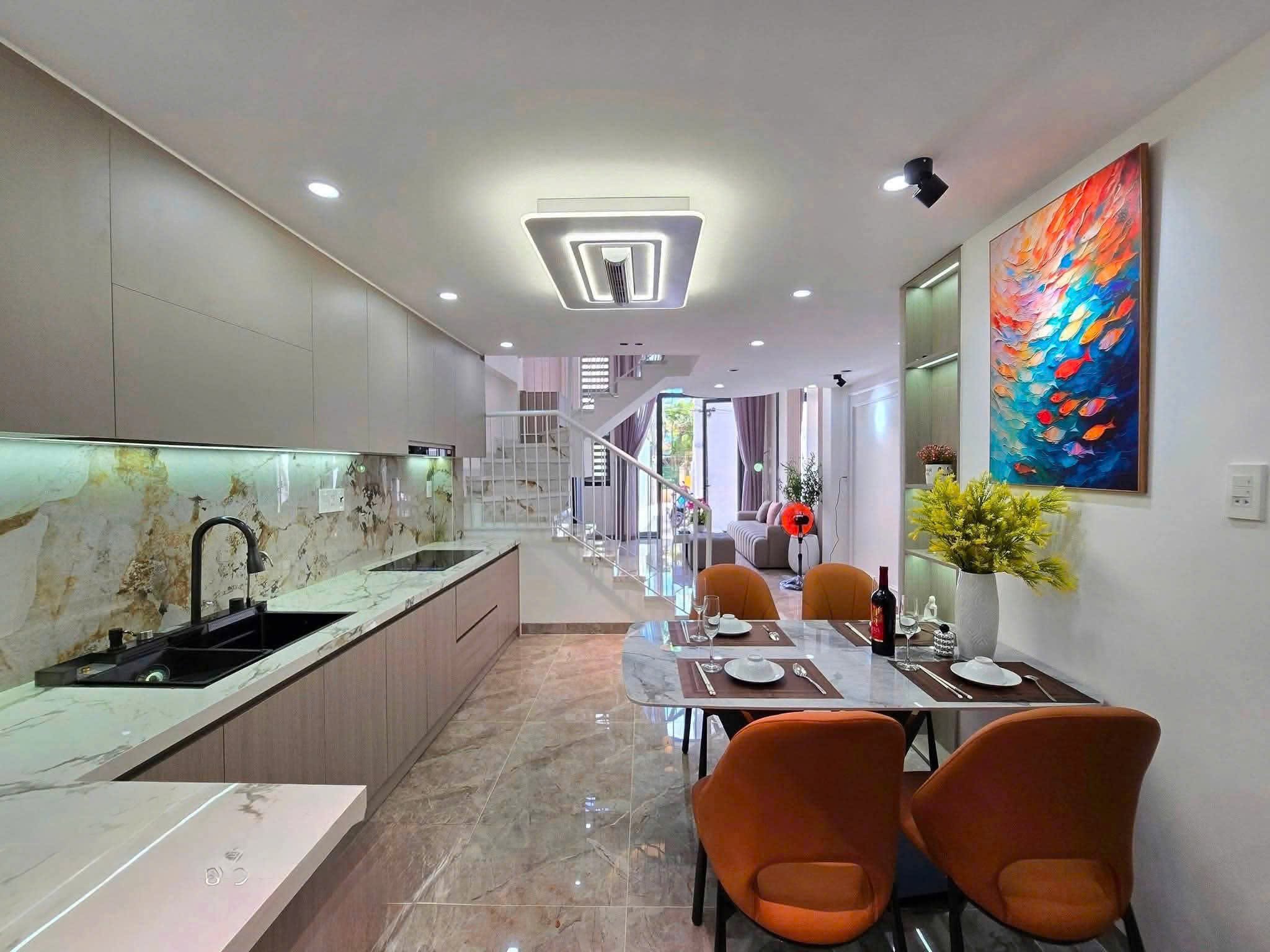 New Fully Furnished 3-Bedroom House on Tran Cao Van, Thanh Khe