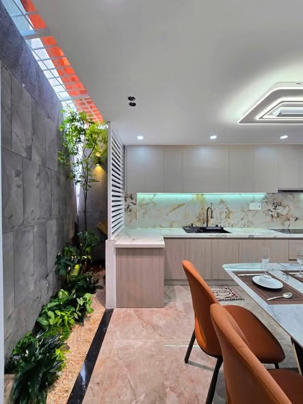 New Fully Furnished 3-Bedroom House on Tran Cao Van, Thanh Khe