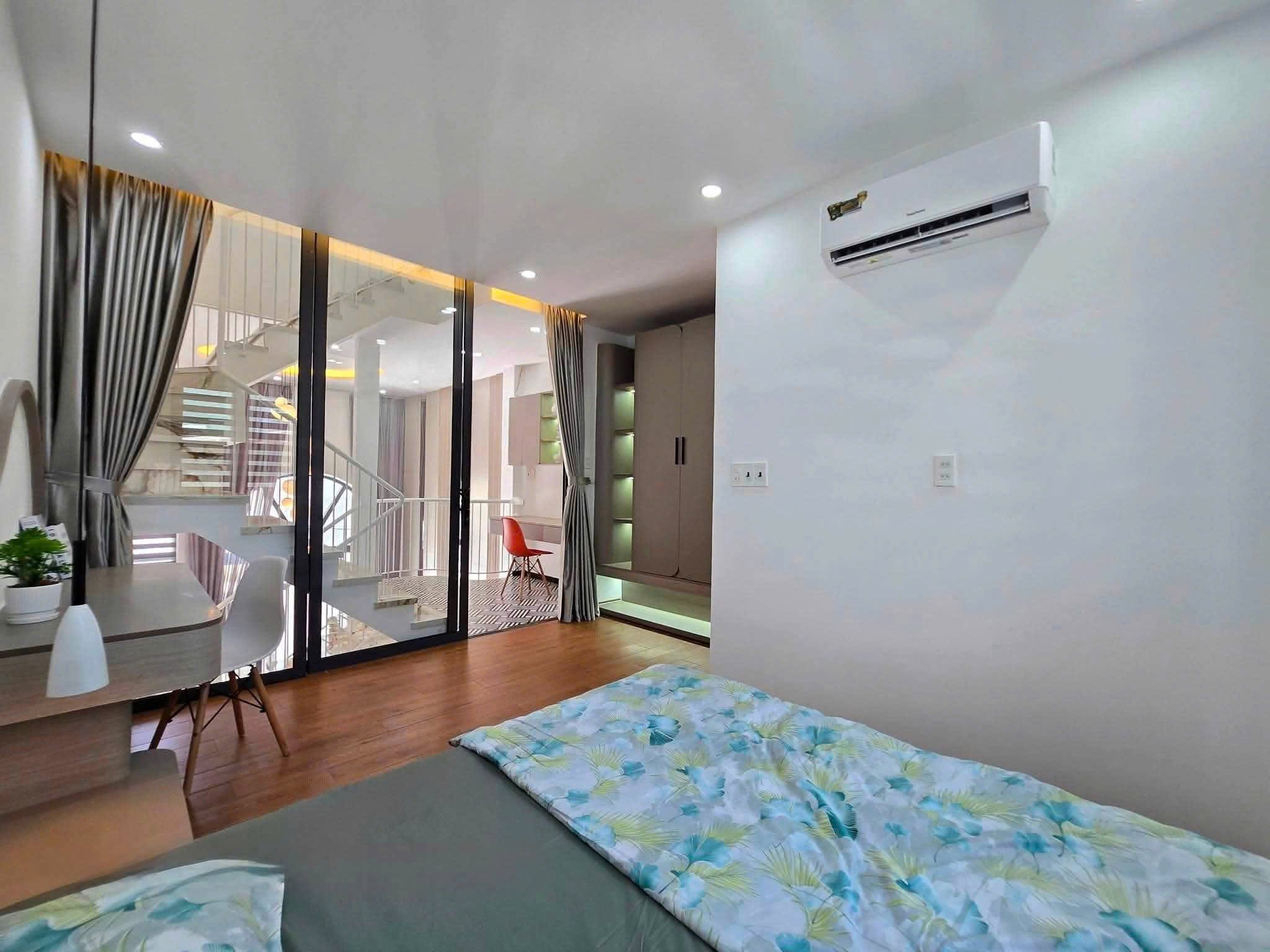 New Fully Furnished 3-Bedroom House on Tran Cao Van, Thanh Khe