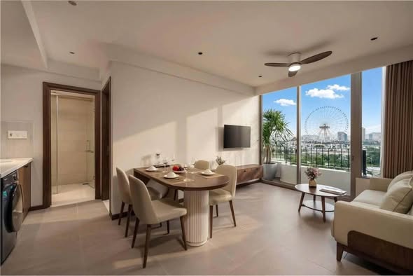 Modern Fully Furnished 1-Bedroom Apartment with Pool at 85 Doan Khue