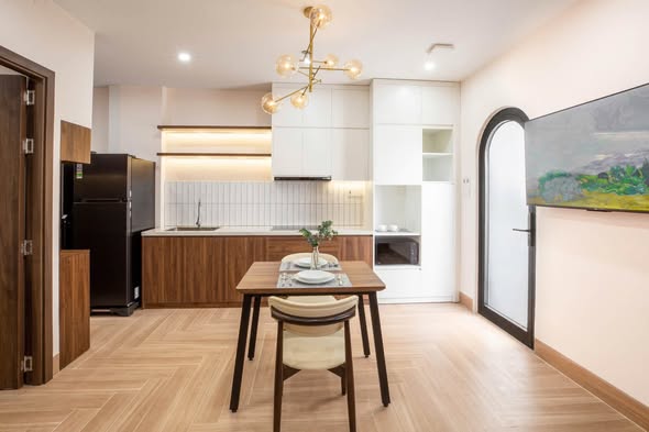 Brand-New Modern Apartment with Balcony near My Khe Beach
